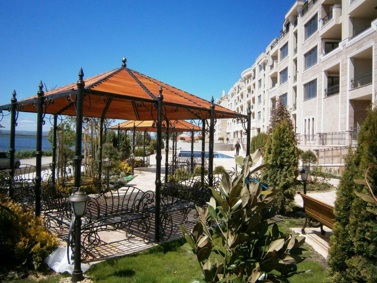 Gardenia Beach Palace Aparthotel Поморие Экстерьер фото