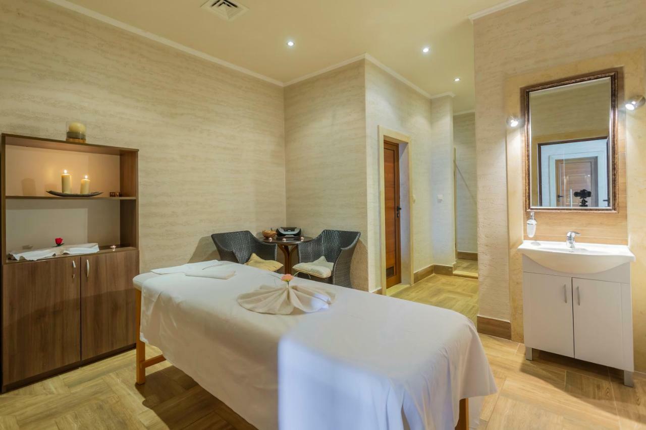 Gardenia Beach Palace Aparthotel Поморие Экстерьер фото